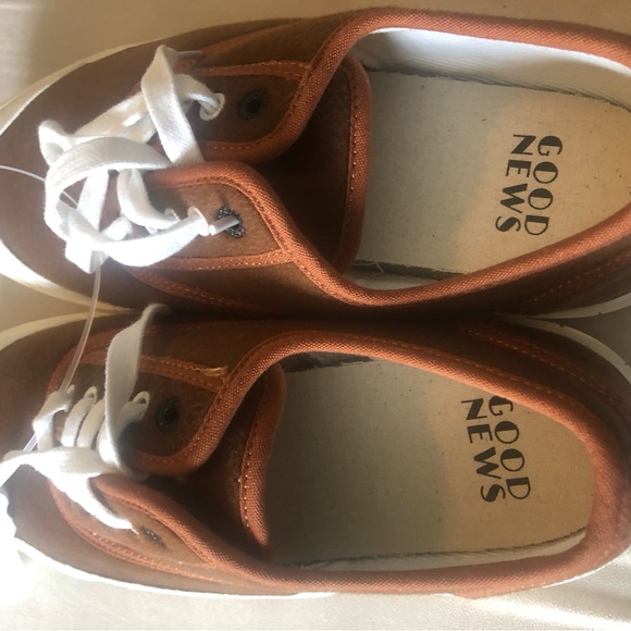 Brand New, Good News Softball Low 2 Sneakers from London, size 9.0/ 42UK - Picture 3 of 6